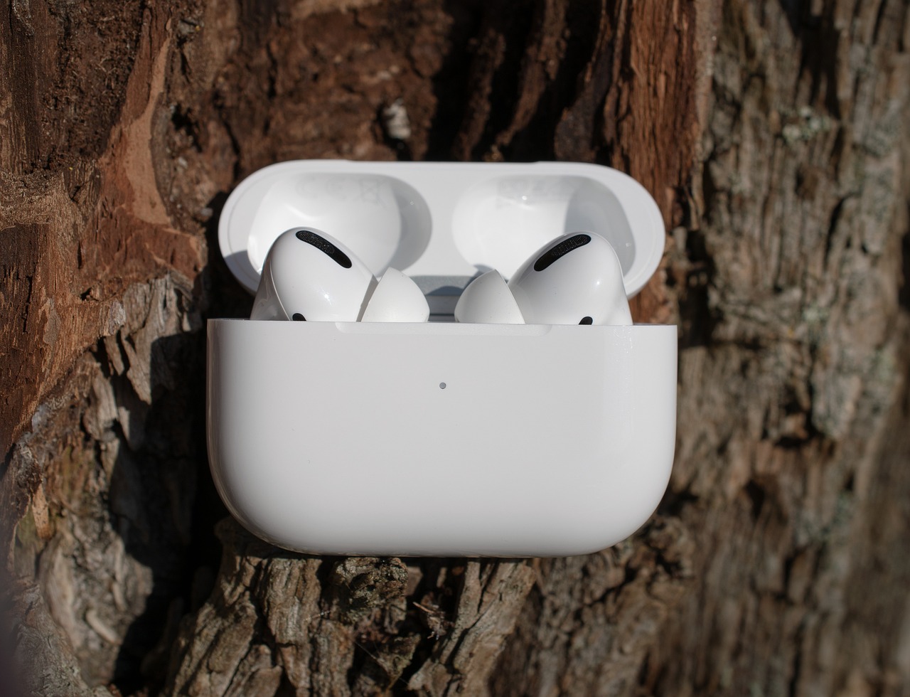 erleben sie erstklassigen klang ohne ablenkungen mit unseren noise-cancelling-kopfhörern – perfekte geräuschunterdrückung für musik, arbeit und reisen.