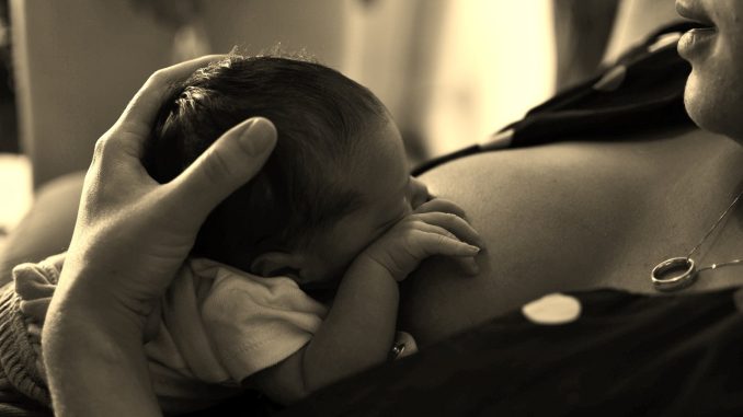 breastfeeding erfahren sie alles über das stillen: vorteile für mutter und kind, tipps zur stilltechnik und wichtige informationen für eine gesunde stillzeit.
