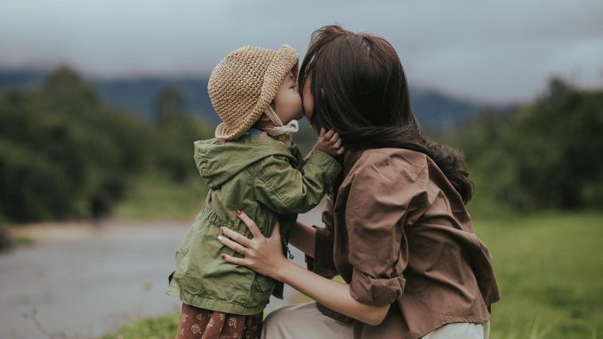 entdecken sie unseren umfassenden elternratgeber, der wertvolle tipps und ressourcen für eine liebevolle und effektive erziehung bietet. perfekt für frischgebackene und erfahrene eltern!