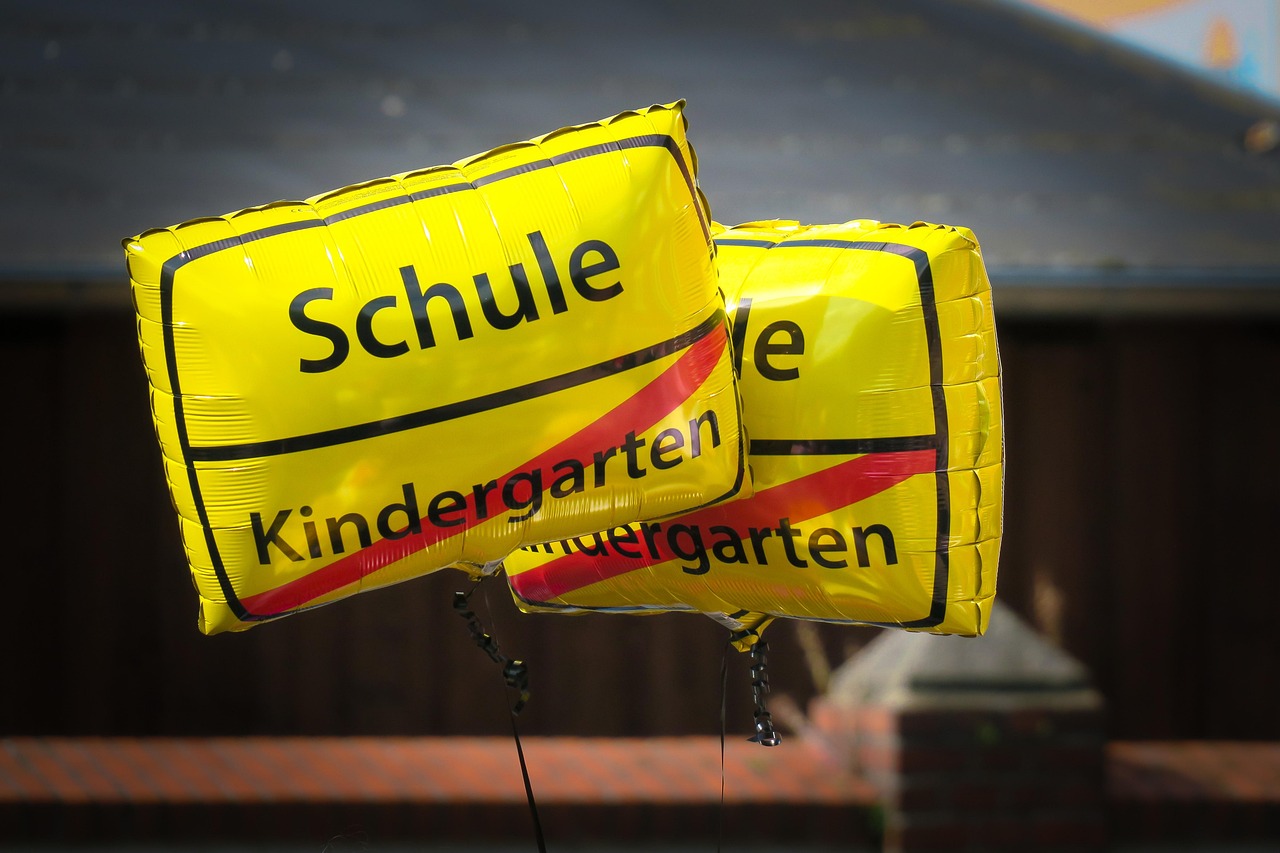 erfahren sie alles wichtige zum schulstart: tipps für schüler und eltern, checklisten für die vorbereitung und hilfreiche informationen zum erfolgreichen schulanfang.