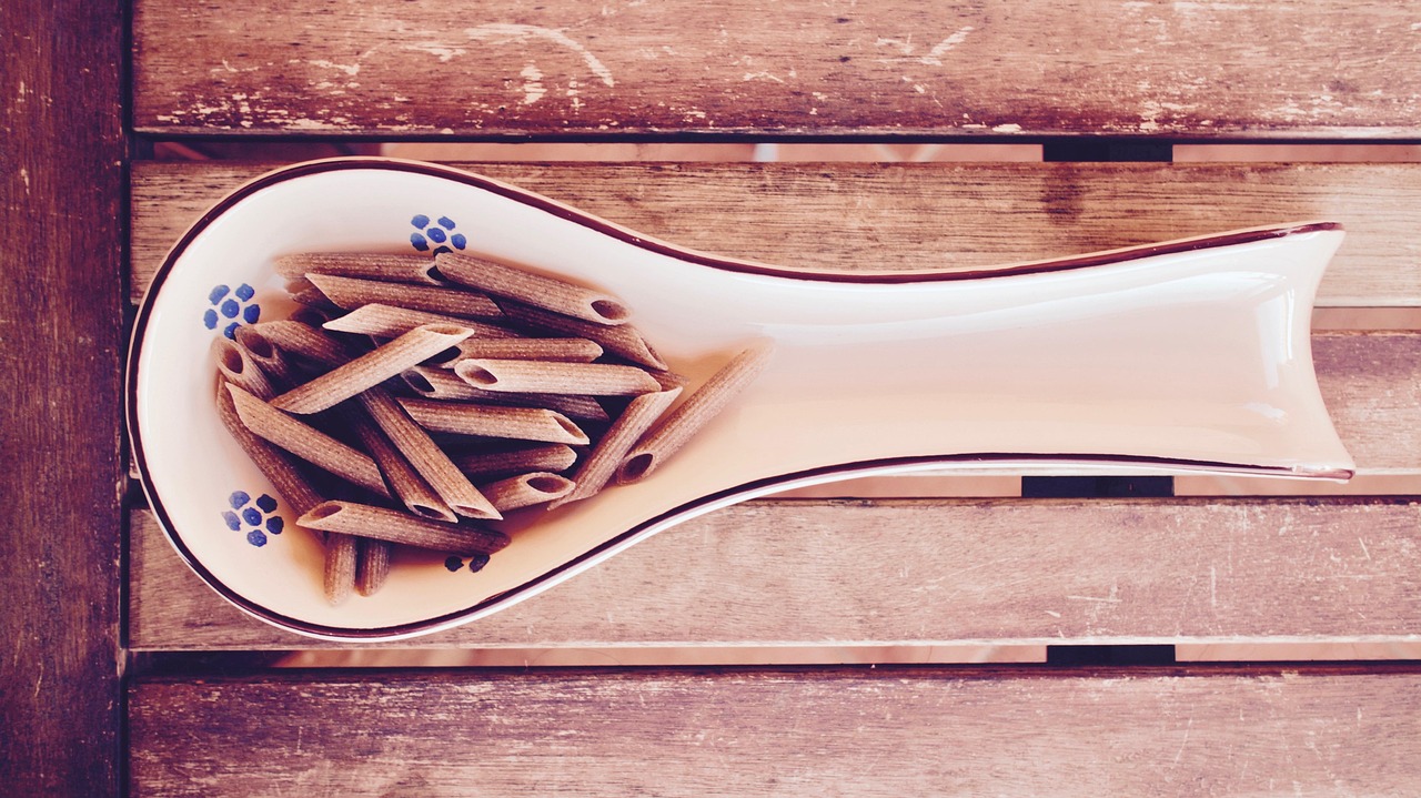 entdecken sie k&ouml;stliche und einfache glutenfreie rezepte f&uuml;r jeden anlass. perfekt f&uuml;r eine gesunde und allergenfreie ern&auml;hrung.