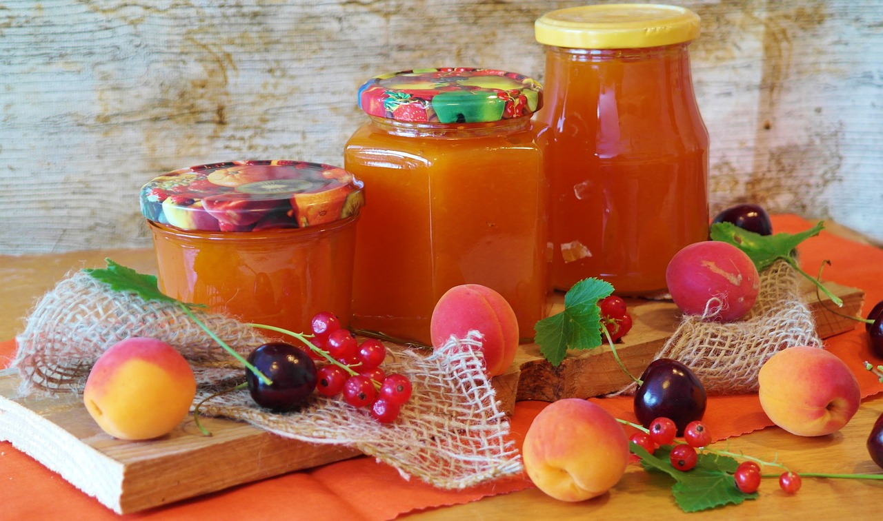 erfahren sie alles &uuml;ber die herstellung von marmelade: schritt-f&uuml;r-schritt-anleitungen, tipps und kreative rezeptideen f&uuml;r k&ouml;stliche hausgemachte marmeladen.